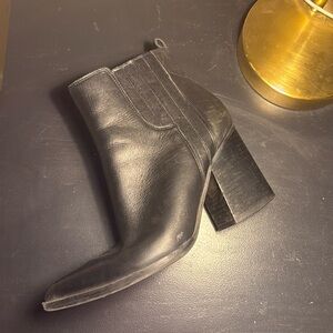 Marc Fisher Ltd Oshay Black Leather Ankle Point Toe Boots